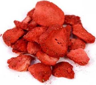Клубника «накачана» сахаром путем инфузии обычно цвет красный или фиолетовый